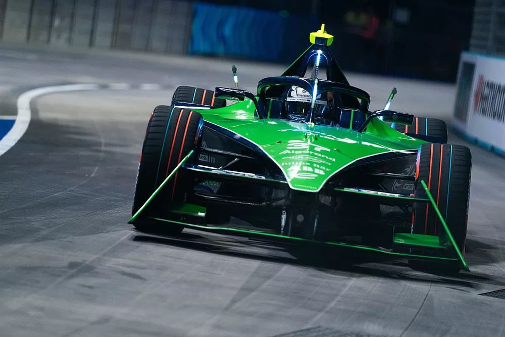 Nick Cassidy, Envision Racing, Jaguar I-TYPE 6