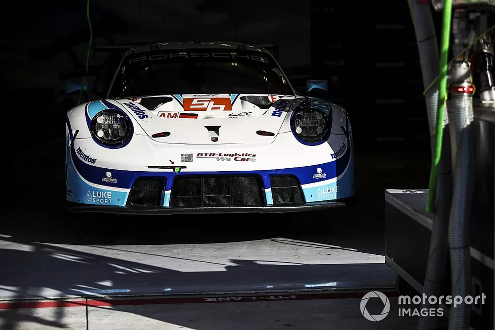 #56 Team Project 1 Porsche 911 RSR - 19 LMGTE Am of Egidio Perfetti, Matteo Cairoli, Riccardo Pera 