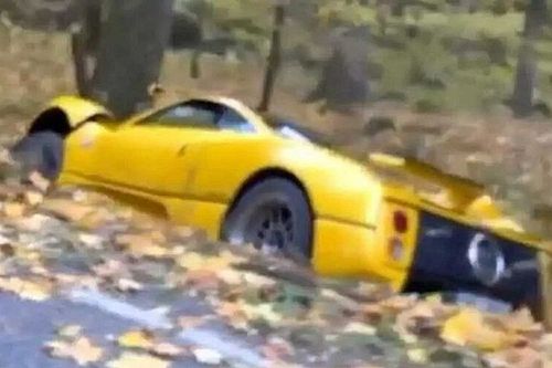 Así quedó un Pagani Zonda C12S de 300.000 euros tras un accidente