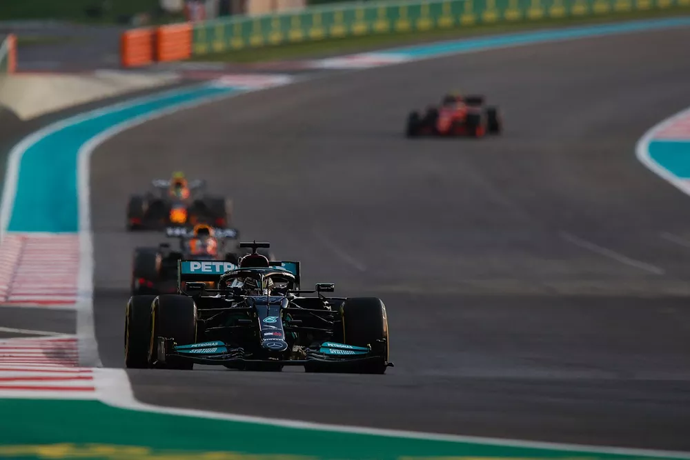 Lewis Hamilton, Mercedes W12, Max Verstappen, Red Bull Racing RB16B, Sergio Perez, Red Bull Racing RB16B