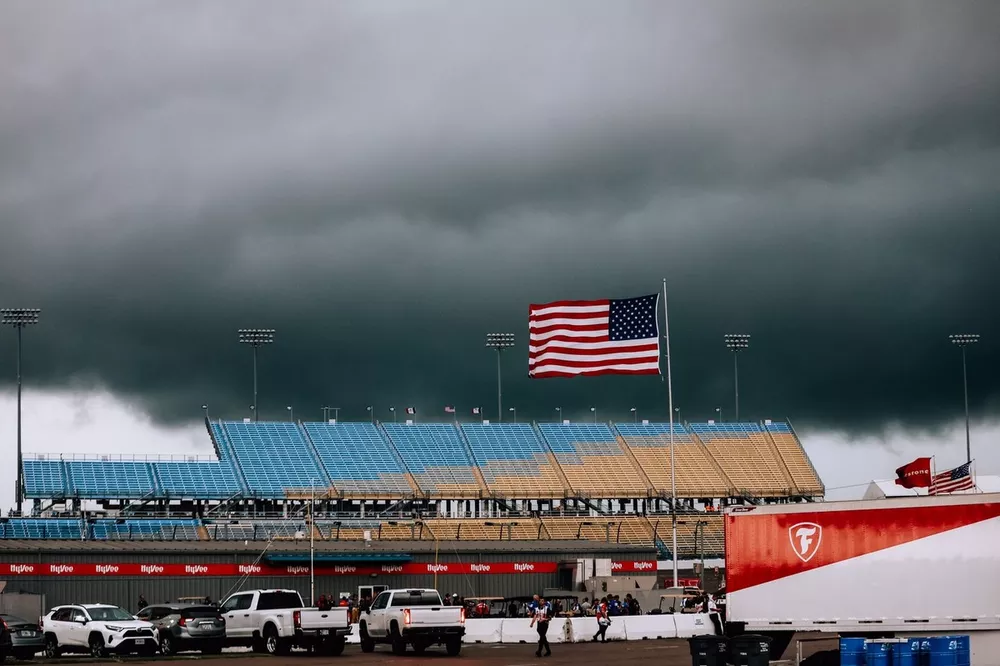 Storm roll in