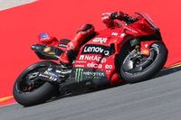 Marc Márquez lidera el último libre en Aragón, con caída de Alex 