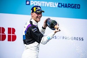 Trzecia wygrana Günthera