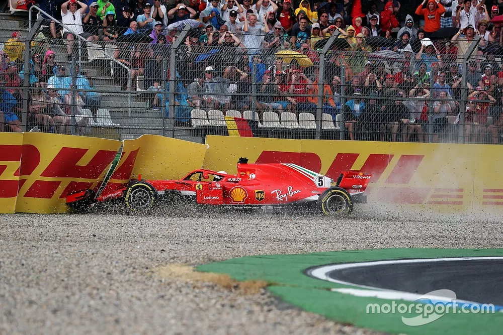 Sebastian Vettel, Ferrari SF71H crashes out of the race