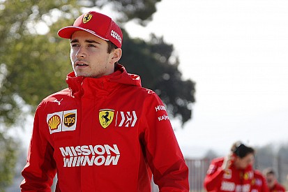 Ferrari наголосила: Леклер може вільно боротися з Феттелем