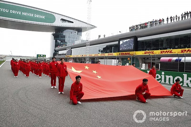 Des c&eacute;l&eacute;brations avant le d&eacute;part de la course