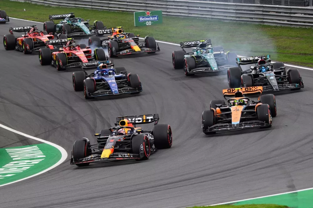 Max Verstappen, Red Bull Racing RB19, Lando Norris, McLaren MCL60, George Russell, Mercedes-AMG, Alexander Albon, Williams, Fernando Alonso, Aston Martin AMR23, Carlos Sainz, Ferrari SF-23, Sergio Perez, Red Bull Racing RB19, Charles Leclerc, Fer
