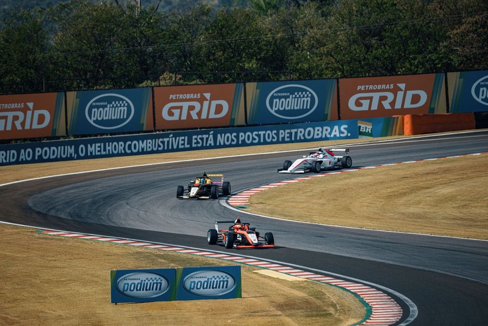 F4 Brasil no Velocitta