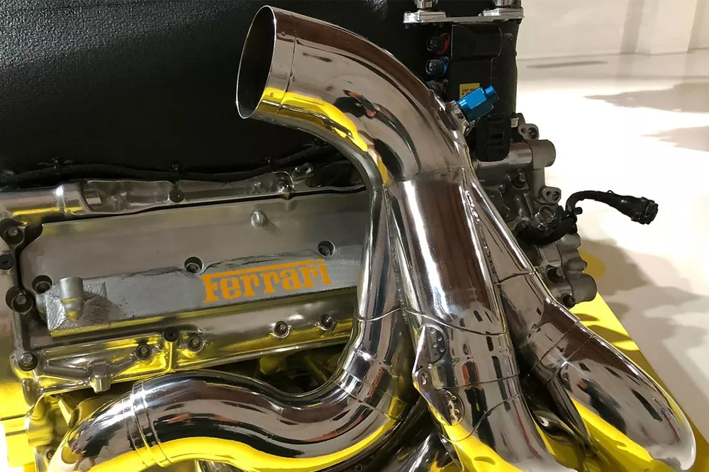 Il motore V10 della Ferrari
