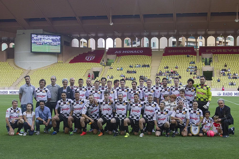 Pilotlar yıldızlar futbol ma&ccedil;ında