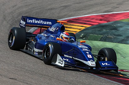 Fittipaldi y Menchaca mandan en las prácticas de la World Series en Nurburgring