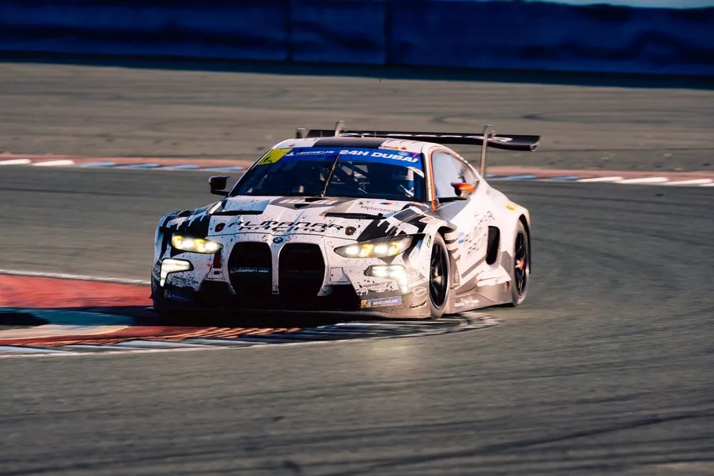 #777 Al Manar Racing by WRT BMW M4 GT3 EVO: Al Faisal Al Zubair, Dan Harper, Max Hesse, Ben Tuck, Darren Leung
