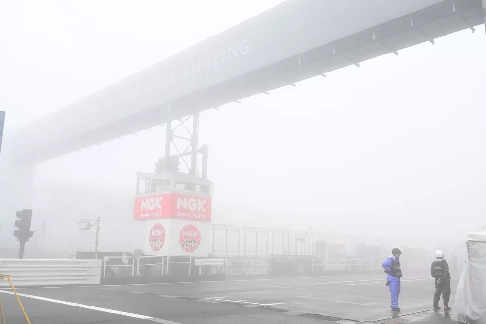 ホームストレート