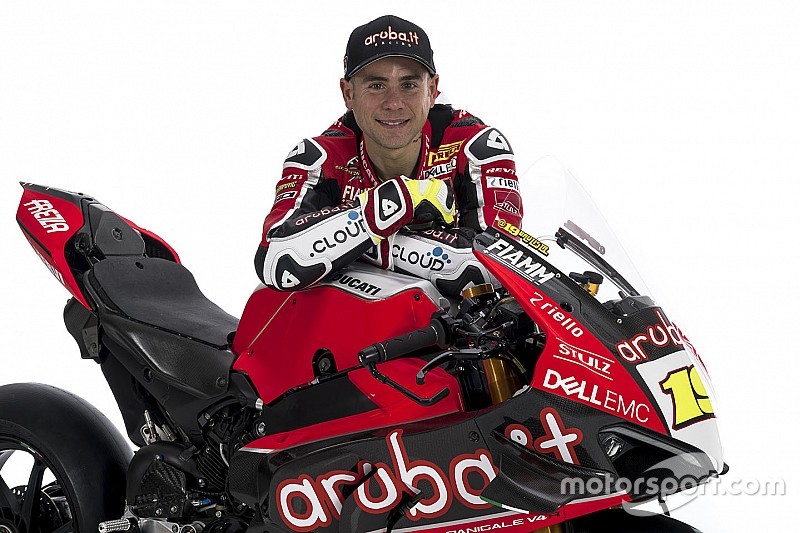 Bautista et la Ducati V4 R doivent
