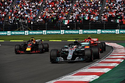 Вольфф: Mercedes пройшла через психологічний стрес у 2018-му