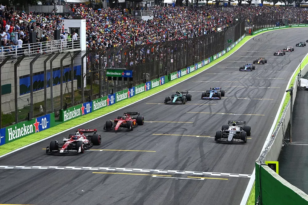 Valtteri Bottas, Alfa Romeo C42, Yuki Tsunoda, AlphaTauri AT03, Charles Leclerc, Ferrari F1-75, Sebastian Vettel, Aston Martin AMR22, Esteban Ocon, Alpine A522