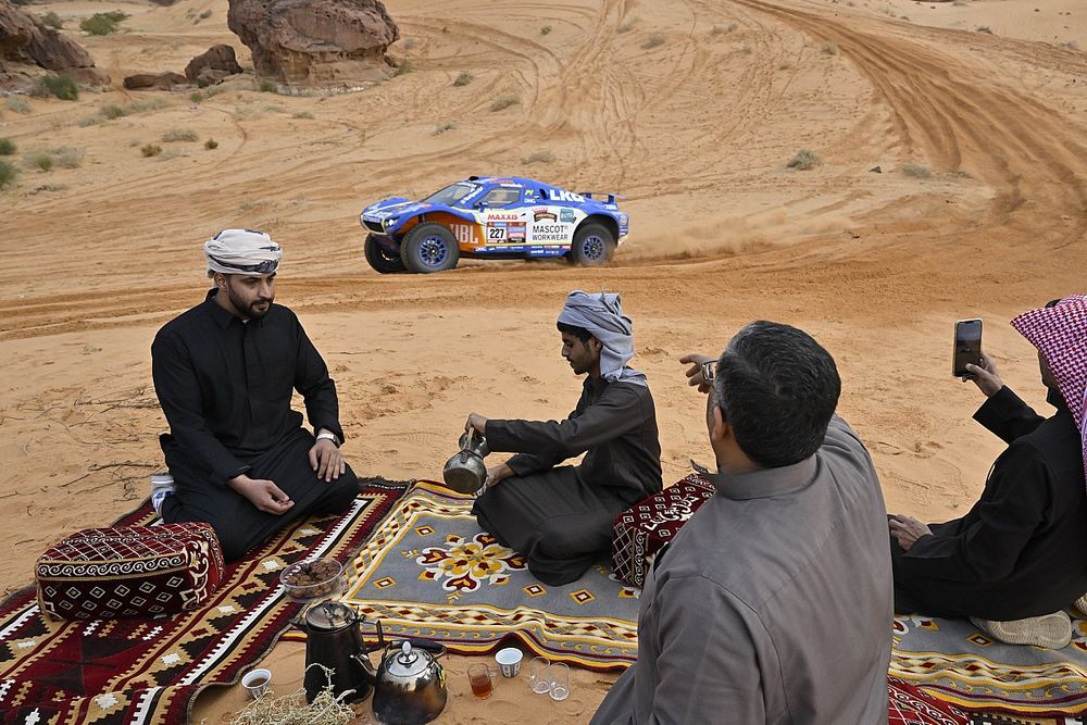 #227 Coronel Dakar Team Century: Tim Coronel, Tom Coronel