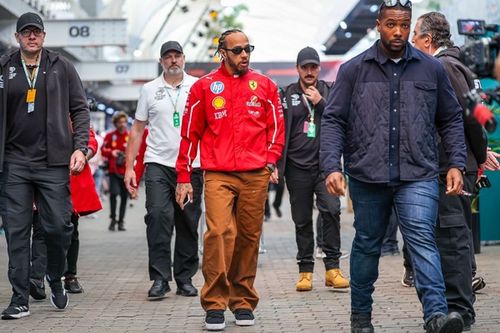 F1: Hamilton responde aos rumores de saída da Ferrari em 2026