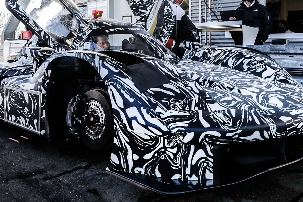 Porsche LMDh 