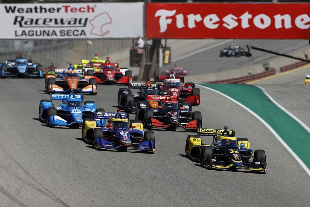 Colton Herta, Andretti Autosport w/ Curb-Agajanian Honda, Alexander Rossi, Andretti Autosport Honda, Alex Palou, Chip Ganassi Racing Honda, Will Power, Team Penske Chevrolet, al inicio