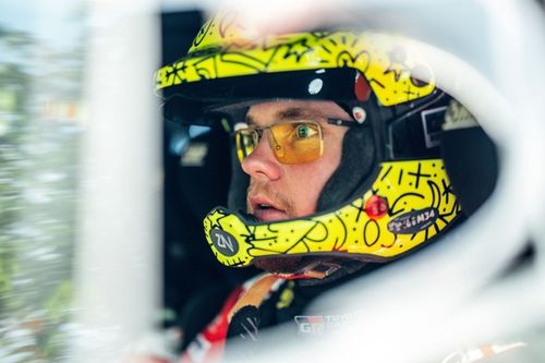 Oliver Solberg, al volante de un Rally1 como preparaci&oacute;n para el WRC 2026
