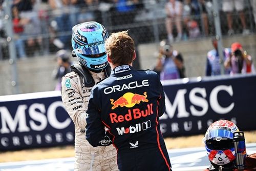 Una cl&aacute;usula protege a Russell de Verstappen en 2027 en Mercedes