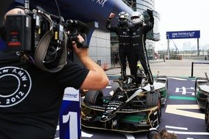 Dominacja Rowlanda zakończona