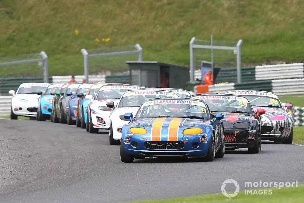 MX5 SUPER CUP start
