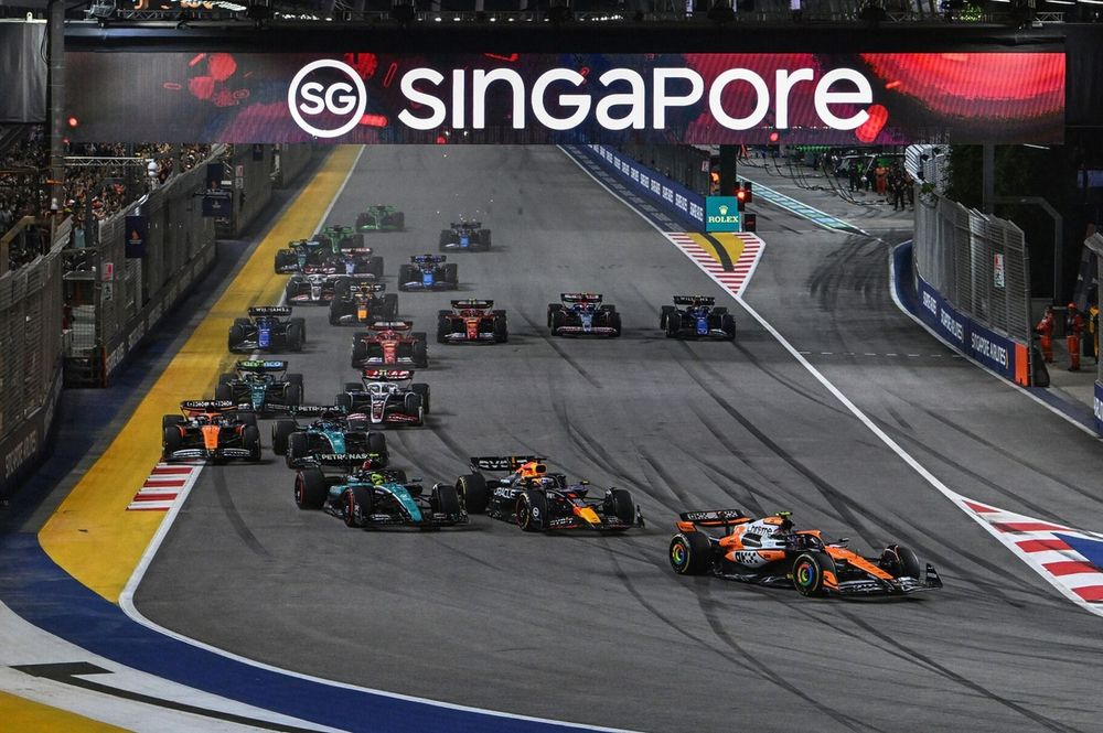 Salida de la carrera en Singapur