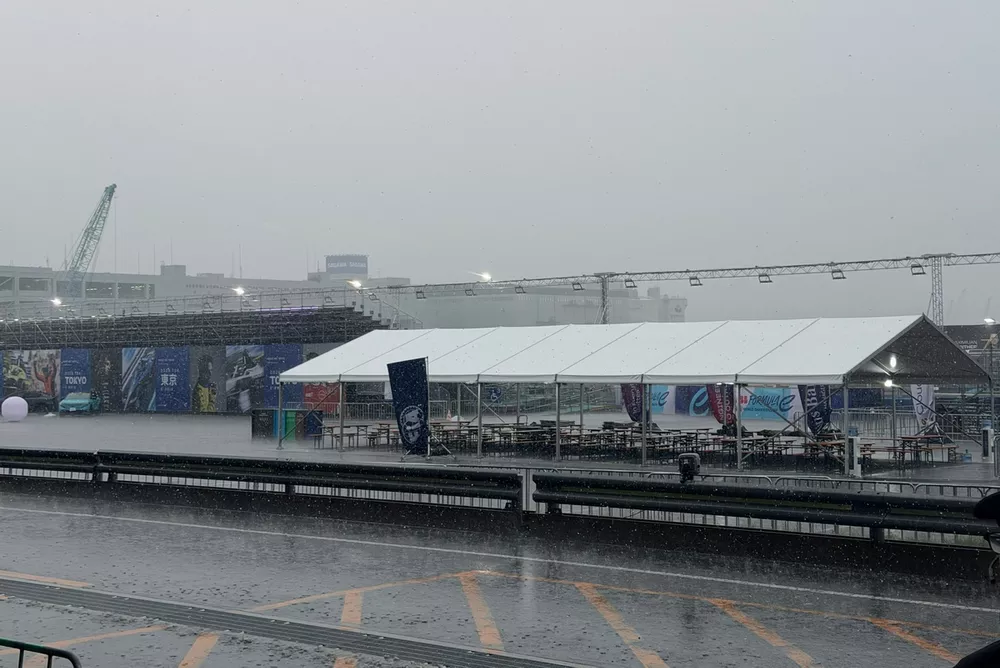 Heavy Rain at Tokyo