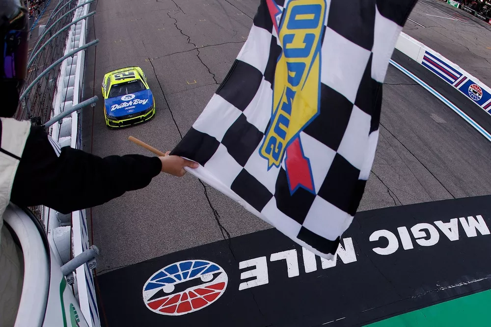 Ryan Blaney wins, No. 12 Team Penske Ford