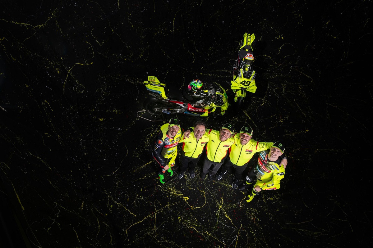 Entraînement spécial en Indonésie pour VR46 et Valentino Rossi