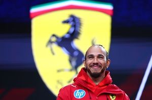 F1: Brawn exibe confiança em Hamilton e coloca pressão na Ferrari para 2026 