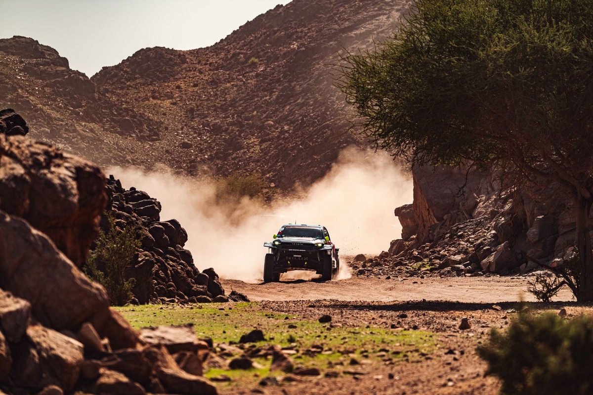 Dakar: Etap 2. Jeszcze więcej kilometrów i kamieni