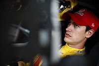 Logano lidera la pr&aacute;ctica final en  Martinsville 