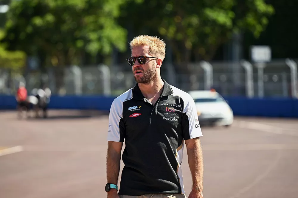 Sam Bird, Jaguar Racing 
