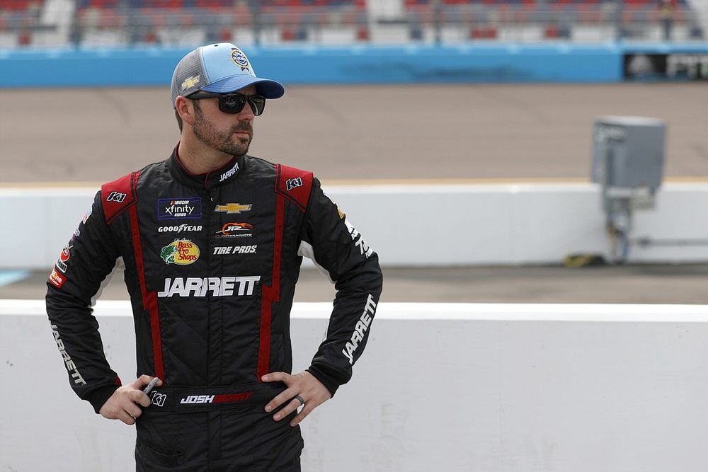 Josh Berry, Hendrick Motorsports, Kelley Blue Book Chevrolet Camaro