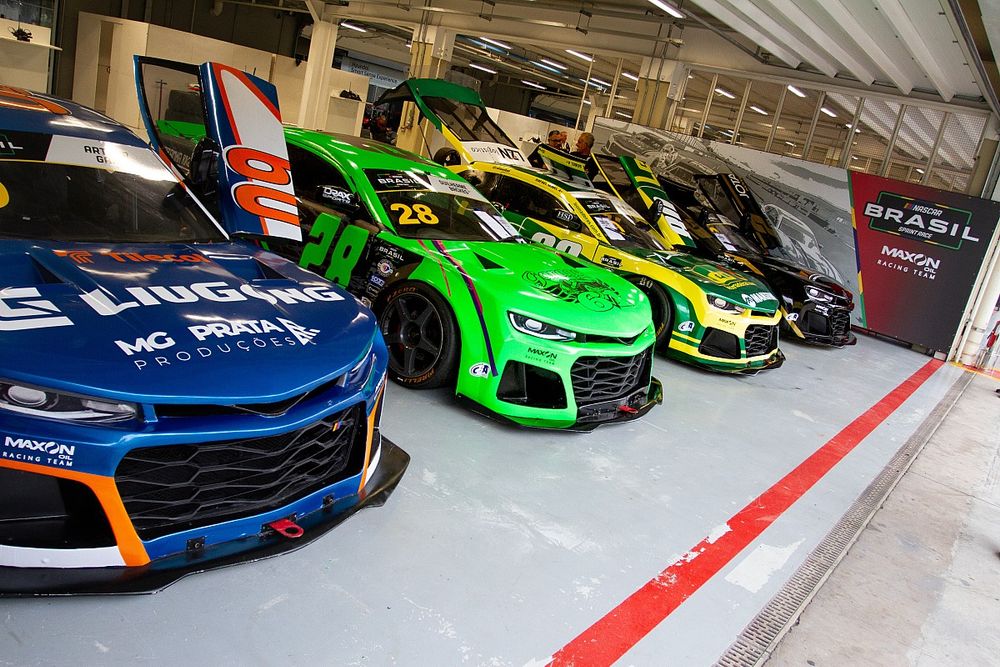 Carros da NASCAR Brasil em interlagos