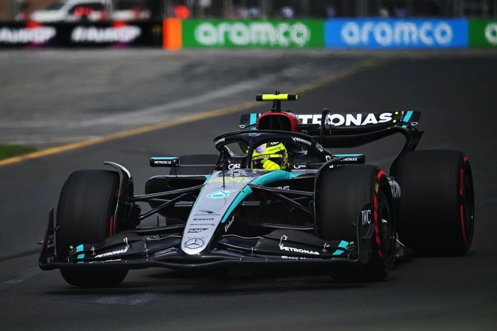 Lewis Hamilton, Mercedes F1 W15