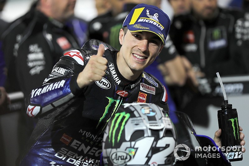 Viñales logra la pole en Qatar y Rossi es 14°