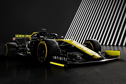 Renault "llega muy justo" para tener el coche listo para los test