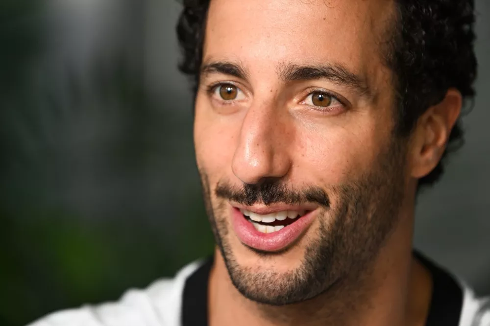 دانيال ريكاردو، آر بي
