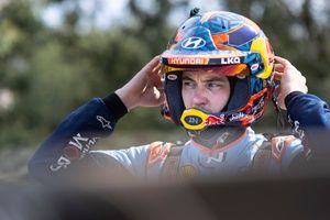 Neuville se toma el Sierra Morena como un test