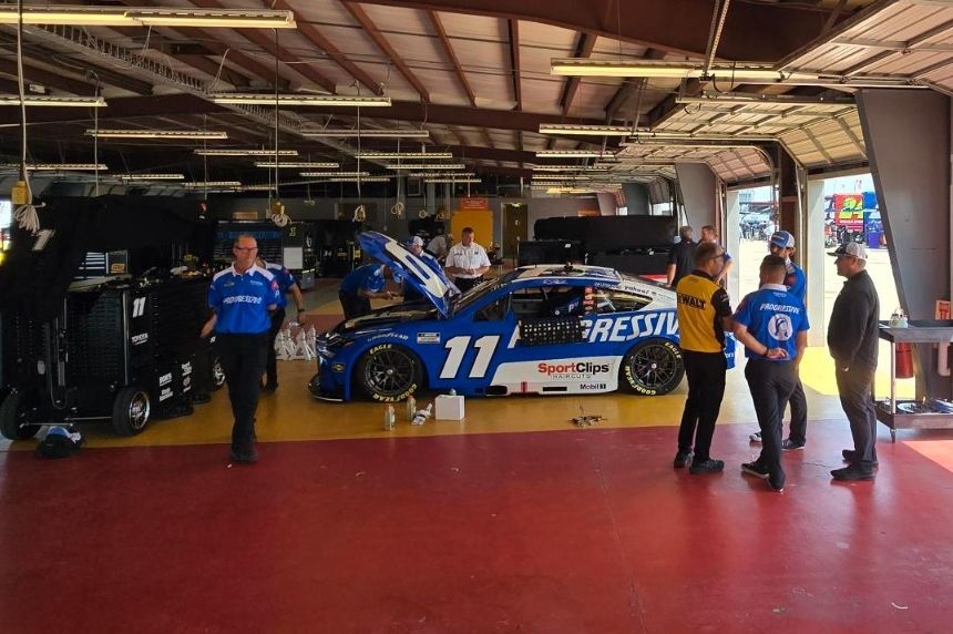 Denny Hamlin sent to rear at Iowa as Toyota teams battle brake issues