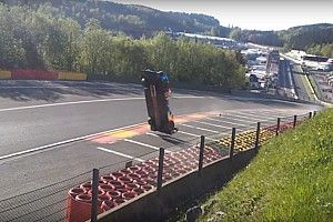 V&iacute;deo: El impresionante vuelo en el accidente de Isaakyan en Spa
