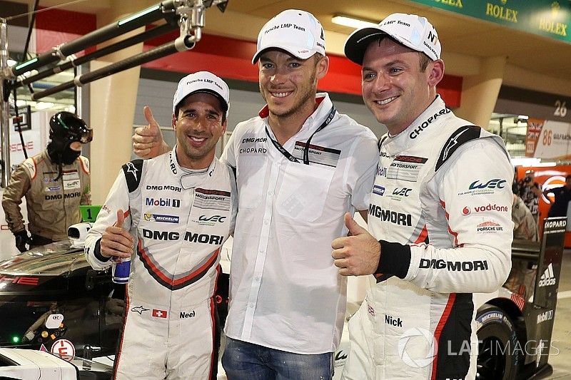 Ganadores de la pole Neel Jani, Andre Lotterer, Nick Tandy, Porsche Team