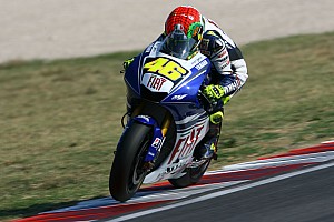 バレンティーノ・ロッシ・2010年US GP FACES・リミテッド・未使用 ミニチャンプス 1/10スケール バレンティーノ・ロッシ
