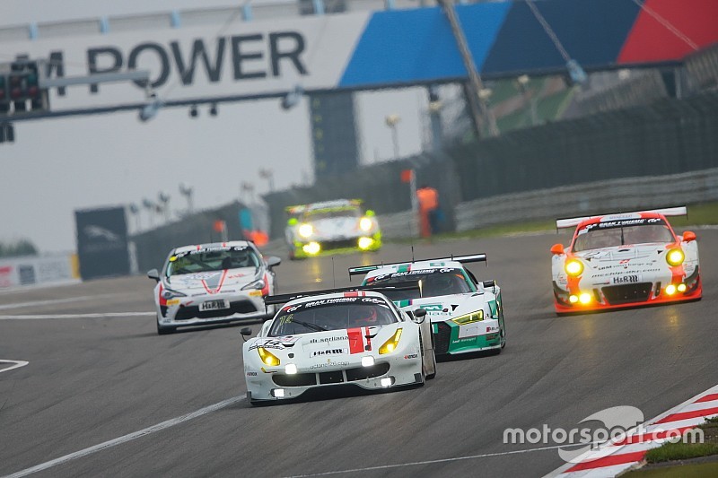 VLN: Der Schweizer Ferrari ist schon gut in Fahrt