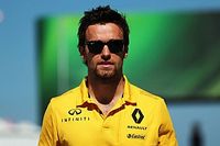 Renault no descarta a Palmer para 2018 si mejoran sus resultados