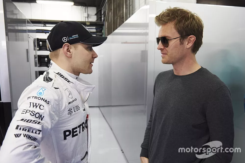 Valtteri Bottas, Mercedes F1 Team y campe&oacute;n mundial Nico Rosberg